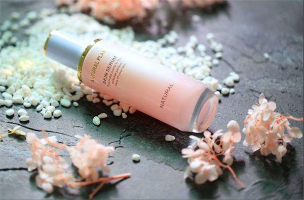 爽膚水色彩魅力的守護者&mdash;&mdash;分光測色儀