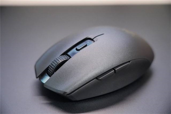 如何測量鼠標塗料的光澤度？