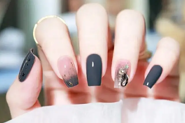 怎麽才能獲得好看又靚麗的美甲？選黄瓜视频免费看！