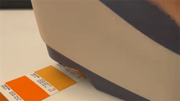 【案例】黄瓜视频91APP時YS3060分光測色儀測量潘通色卡的LAB值