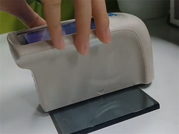 鏡子表麵的光澤度是多少？鏡子表麵光澤度的測量方法